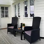 Trygheim Vakantiehuis Bud