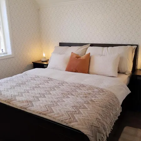Holiday home Trygheim *